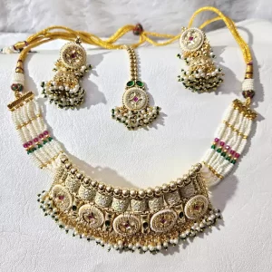 GREEN RUBY NECKLASE