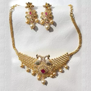 GOLDEN NECKLACE