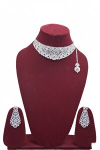 Home 15 SILVER NECKLACE